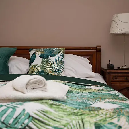 Pod Debem U Jakuba موتيل