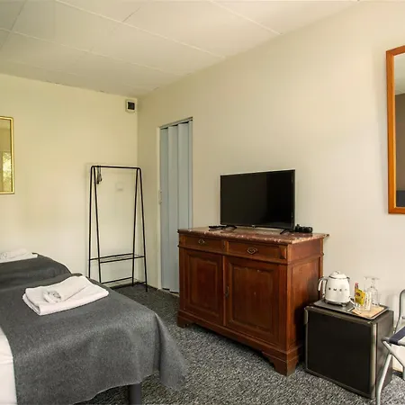 Pod Debem U Jakuba * نيبووميتسا