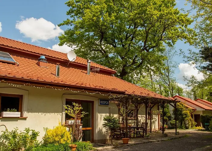 Motel Pod Dębem U Jakuba *